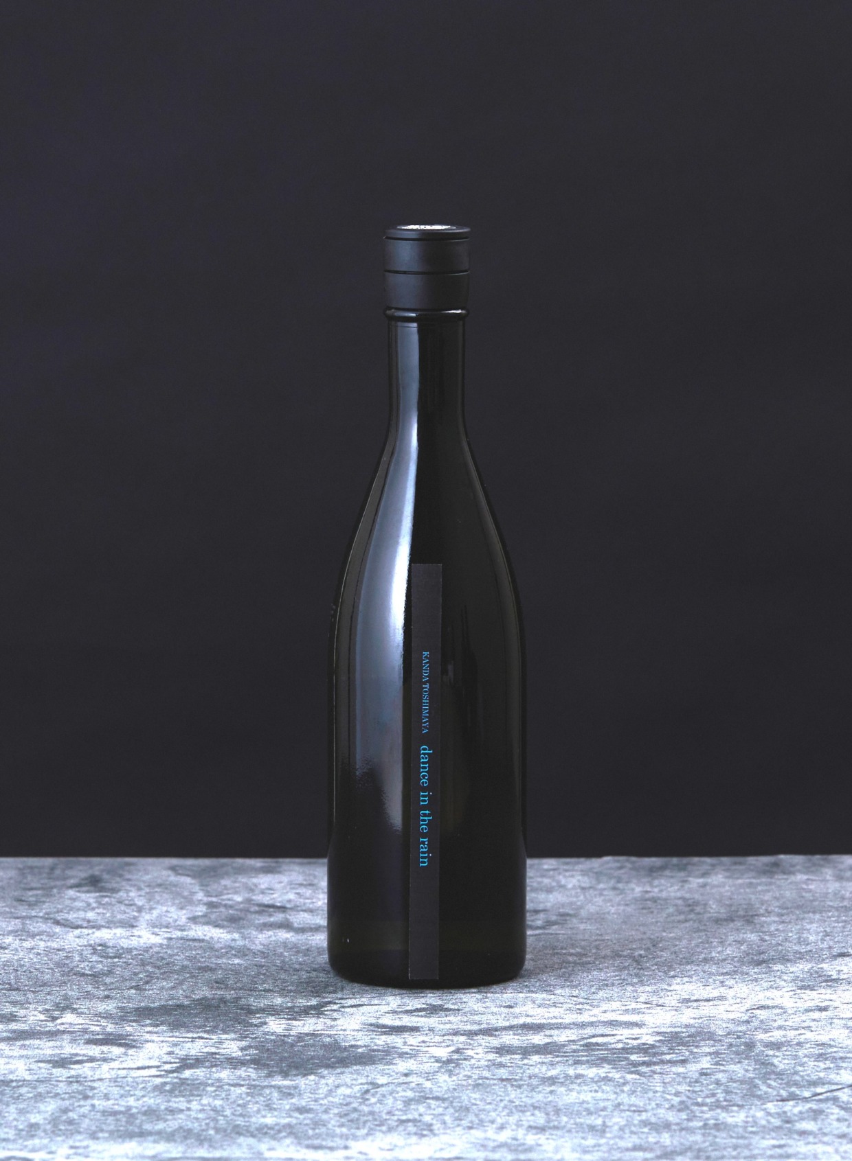 dance in the rain-blue｜Unfiltered raw sake directly drawn